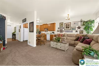 195 Maple Court, Alburtis Boro, PA 18011 - Photo 6