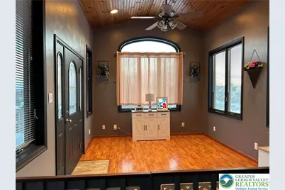 621 Bishops Place, Lehigh Township, PA 18067 - Photo 6