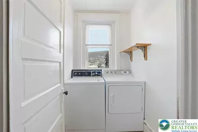 1050 Delaware Avenue, Fountain Hill, PA 18015 - Photo 12