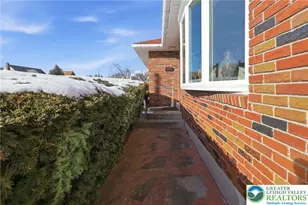 827 N Kiowa St, Allentown, PA 18109 - Photo 4