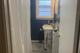 2677 W South St, Allentown, PA 18104 - Photo 6