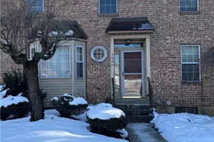 1896 Georgia Dr, Whitehall, PA 18052 - Photo 1