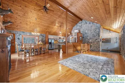 134 Split Rock Road, Newfoundland, PA 18445 - Photo 18