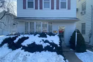 207 Chestnut St, Slatington, PA 18080 - Photo 1