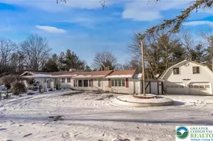 339 Stony Brook Dr, Chestnuthill Twp, PA 18360 - Photo 2