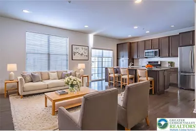 1362 Caspian Street, South Whitehall Twp, PA 18104 - Photo 4