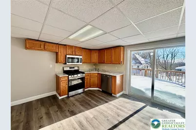 818 William Street, Pen Argyl Boro, PA 18072 - Photo 2