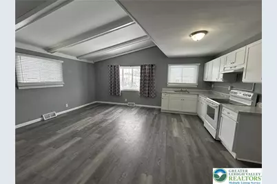 1535 Siegfried Street, Bethlehem, PA 18017 - Photo 2