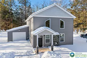 1073 West Side Dr, Newfoundland, PA 18445 - Photo 10