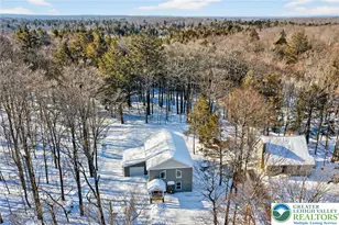 1073 West Side Dr, Newfoundland, PA 18445 - Photo 14