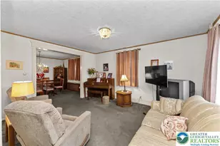 320 Garibaldi Ave, Roseto Boro, PA 18013 - Photo 6