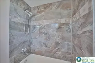 518 Pen Argyl St, Pen Argyl Boro, PA 18072 - Photo 18