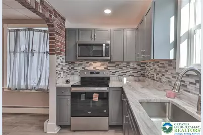 518 Pen Argyl Street, Pen Argyl Boro, PA 18072 - Photo 6