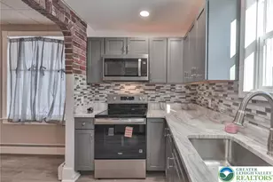 518 Pen Argyl St, Pen Argyl Boro, PA 18072 - Photo 6