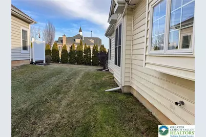 6960 Constitution Drive, Bethlehem City, PA 18017 - Photo 2