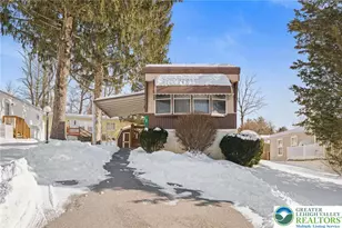 35 Linda Dr, Lehigh Township, PA 18088 - Photo 2