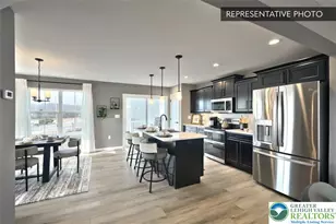 733 Fawn Way, Pennsburg Boro, PA 18073 - Photo 8