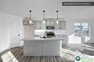 108 Pleasant View Dr, Mahoning Twp, PA 18235 - Photo 14