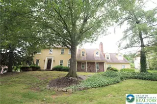 1528 Wethersfield Dr, South Whitehall Twp, PA 18104 - Photo 2