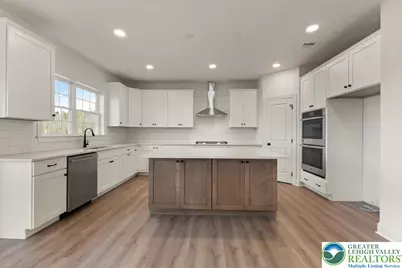 25 Lillian Court #10, Williams Township, PA 18042 - Photo 14