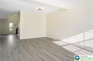 130 Willow Dr, Palmer Twp, PA 18045 - Photo 2