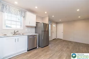 465 Royal Manor Rd, Williams Township, PA 18042 - Photo 4