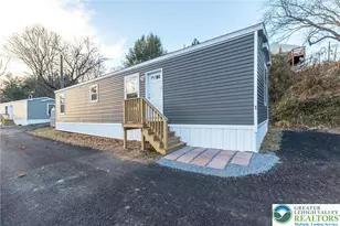 465 Royal Manor Rd, Williams Township, PA 18042 - Photo 1