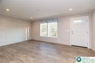 465 Royal Manor Rd, Williams Township, PA 18042 - Photo 10