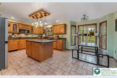 1187 Manzanedo Road, Price Twp, PA 18302 - Photo 6