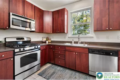 262 Milkweed Drive, Upper Macungie Township, PA 18104 - Photo 8