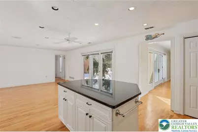 4861 Sydney Close, Lower Macungie Twp, PA 18062 - Photo 24