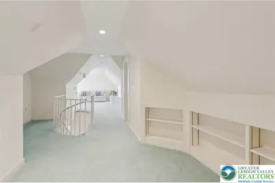 4861 Sydney Close, Lower Macungie Twp, PA 18062 - Photo 50