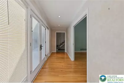 4861 Sydney Close, Lower Macungie Twp, PA 18062 - Photo 4