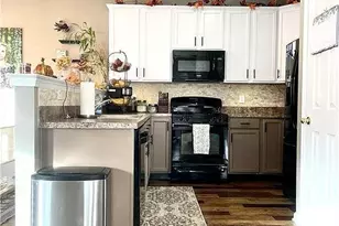 1076 King Way, Upper Macungie Township, PA 18031 - Photo 8