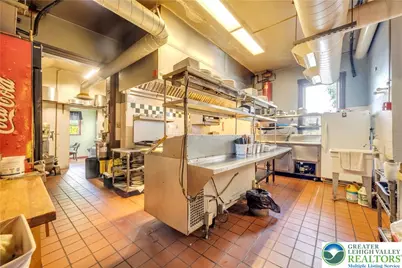 5881 Sullivan Trail, Plainfield Township, PA 18064 - Photo 16