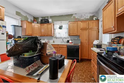 115 Hull Avenue, Olyphant, PA 18447 - Photo 16