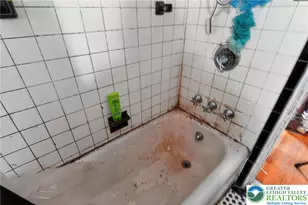 115 Hull Ave, Olyphant, PA 18447 - Photo 32