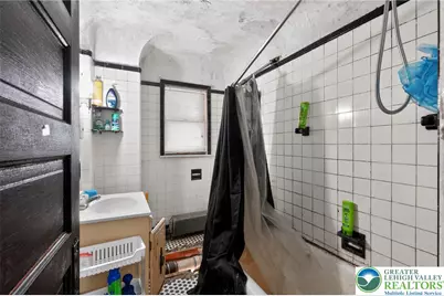 115 Hull Avenue, Olyphant, PA 18447 - Photo 36