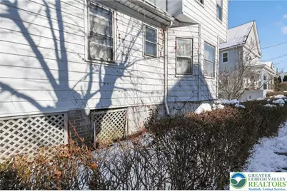 115 Hull Avenue, Olyphant, PA 18447 - Photo 8