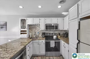 102 Laurelwoods Dr, Kidder Twp, PA 18624 - Photo 8