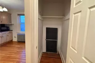 729 Spring St, Bethlehem City, PA 18018 - Photo 10