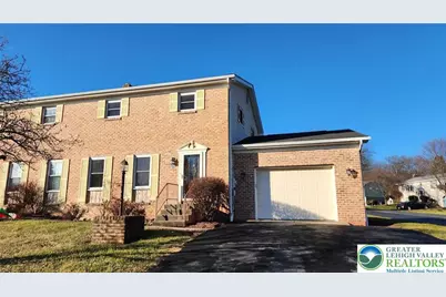 4209 Iroquois Street, Schnecksville, PA 18078 - Photo 2