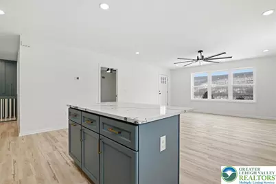 255 E Railroad Street, Nesquehoning, PA 18240 - Photo 10