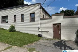 527 Division St, Bangor, PA 18013 - Photo 1