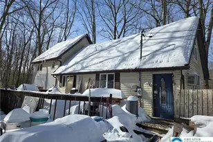 348 Carnation Rd, Middle Smithfield, PA 18302 - Photo 1