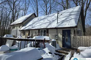 348 Carnation Rd, Middle Smithfield, PA 18302 - Photo 2