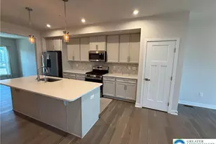 1033 Watson Ct, Upper Macungie Township, PA 18051 - Photo 6