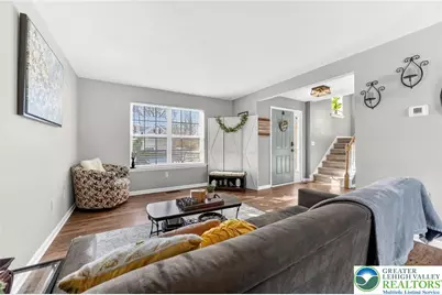 4609 Troxell Drive, Whitehall Twp, PA 18052 - Photo 4