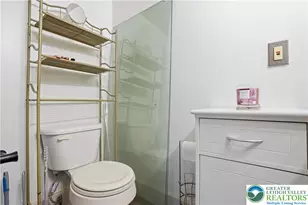 826 Cherokee St, Fountain Hill Boro, PA 18015 - Photo 14