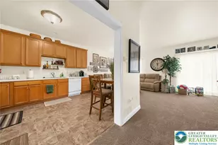 195 Maple Ct, Alburtis Boro, PA 18011 - Photo 4